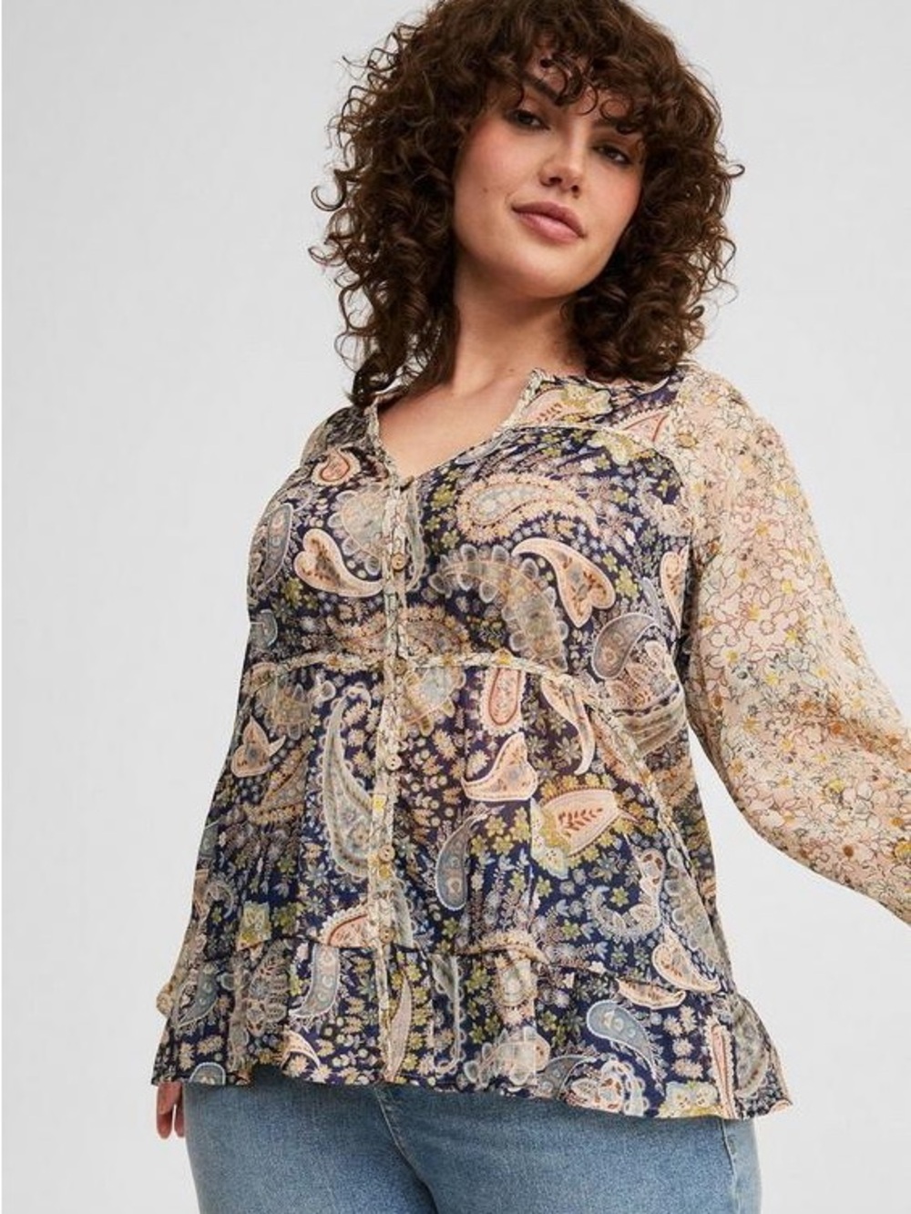 Torrid Paisley Long Sleeve Button Up Blouse with Silver and Gold Metallic NWT